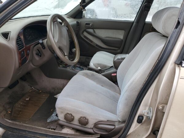 TOYOTA CAMRY GOLD - 4T1BG12KXTU817722