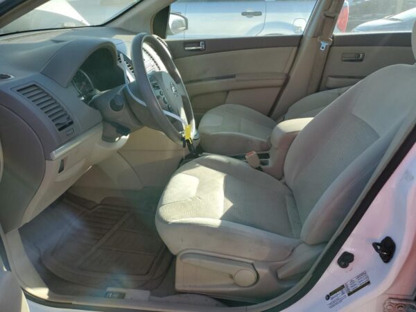 NISSAN SENTRA WHITE - 3N1AB6AP1AL633479