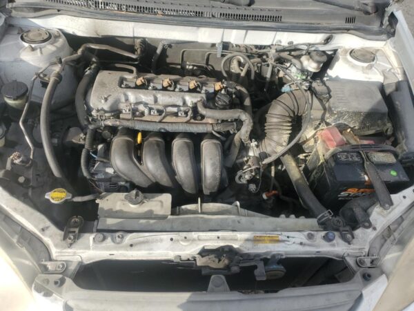 TOYOTA COROLLA WHITE - 1NXBR32E24Z295752
