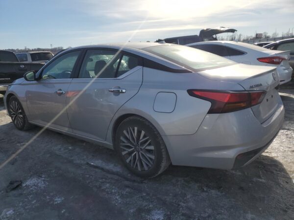 NISSAN ALTIMA SILVER - 1N4BL4DV5RN338870