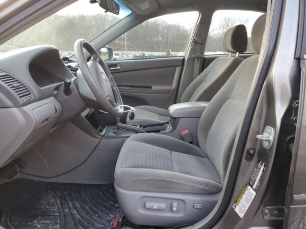 TOYOTA CAMRY CHARCOAL - 4T1BF32K75U618497