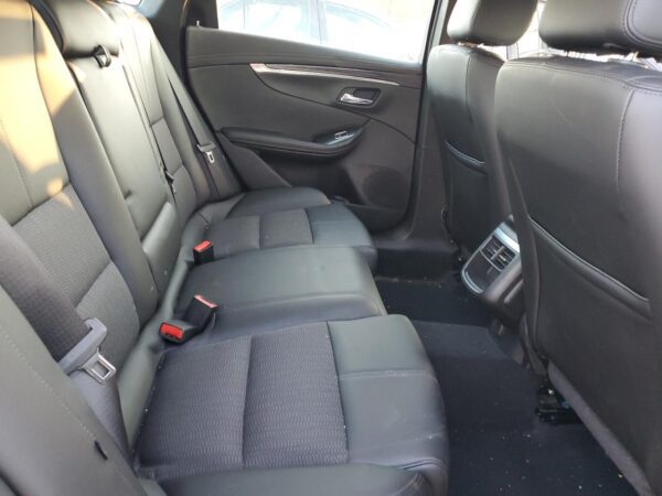 CHEVROLET IMPALA SILVER - 2G1105S39J9120145