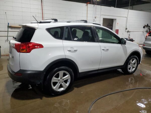 TOYOTA RAV4 WHITE - JTMRFREV4ED091370