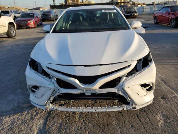TOYOTA CAMRY WHITE - 4T1T11AK3PU170223