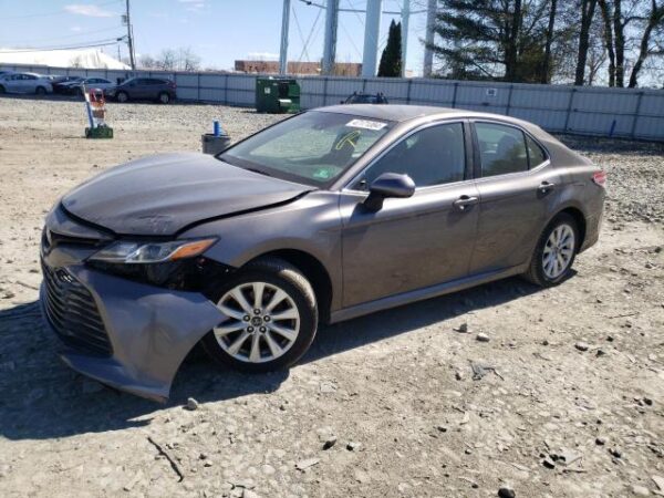 Toyota CAMRY 2018 - 4T1B11HK4JU598004