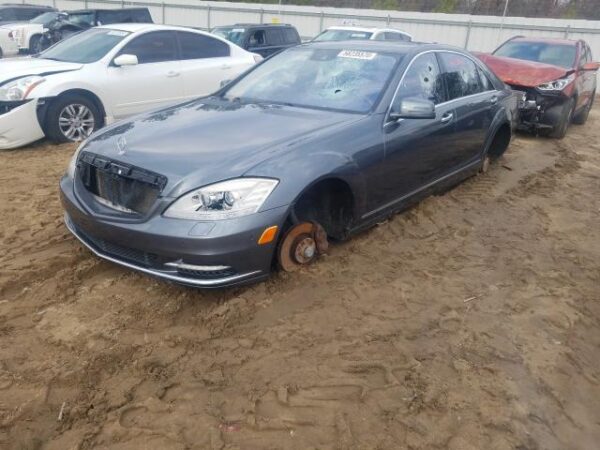 Mercedes-Benz S 550 2010 Gray 5.5L 8 — WDDNG7BB8AA344508