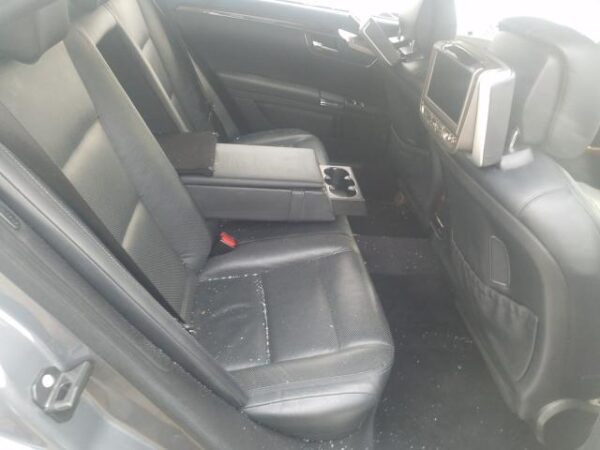 Mercedes-Benz S 550 2010 Gray 5.5L 8 — WDDNG7BB8AA344508