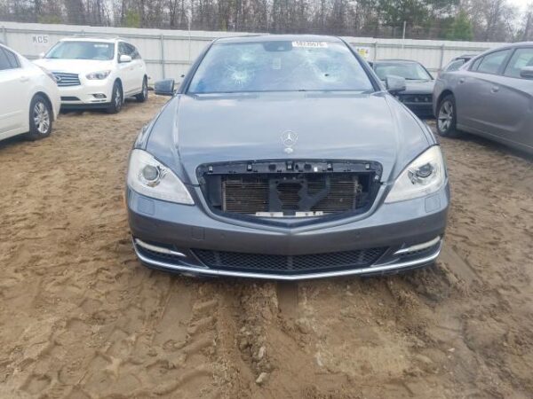 Mercedes-Benz S 550 2010 Gray 5.5L 8 — WDDNG7BB8AA344508