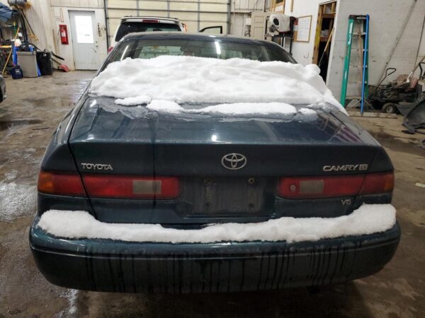 TOYOTA CAMRY GREEN - 4T1BF28K8WU068357