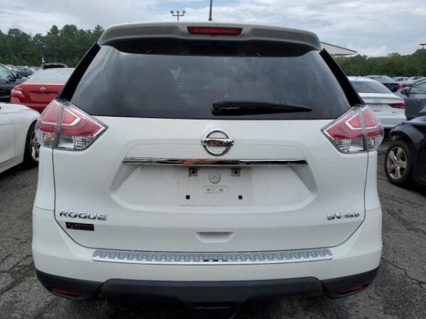 NISSAN ROGUE WHITE - 5N1AT2MV5FC842042