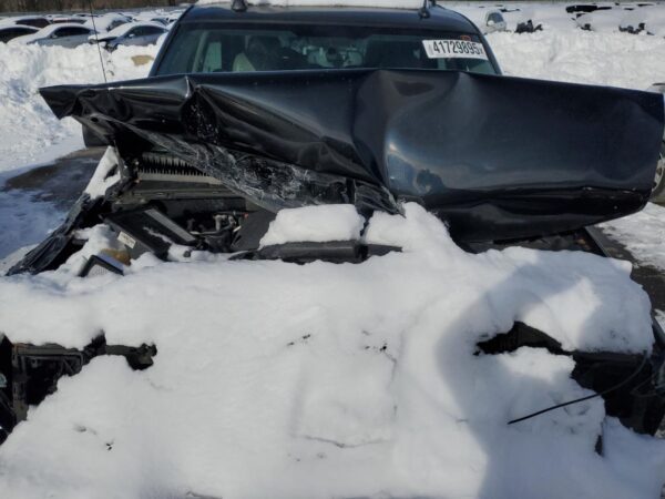 CHEVROLET TAHOE BLACK - 1GNEK13T35R157821