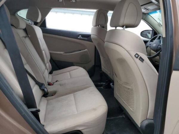 Hyundai Tucson 2016 - KM8J3CA47GU139278
