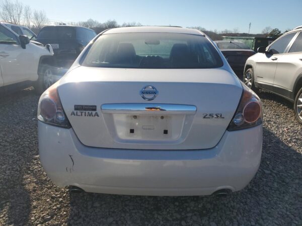 NISSAN ALTIMA WHITE - 1N4AL21E28N444471