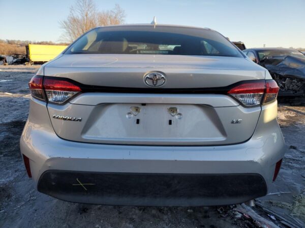 TOYOTA COROLLA SILVER - 5YFB4MDE6PP059533