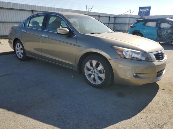 HONDA ACCORD GOLD - 1HGCP3F84AA024810