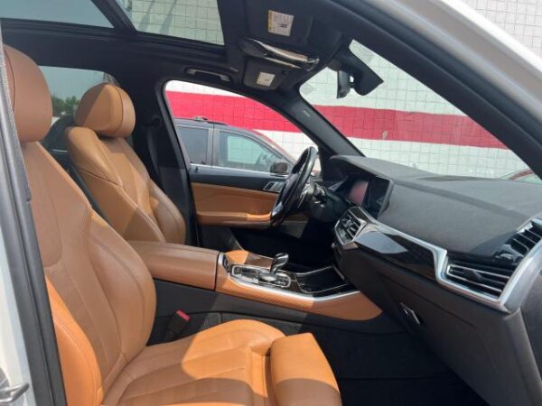 2019 BMW X5 xDrive White - 5UXCR6C54KLL00783