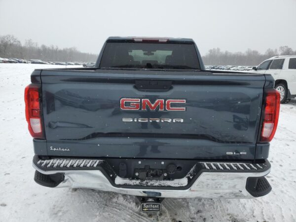 GMC SIERRA TEAL - 1GTR9BEK4MZ219175
