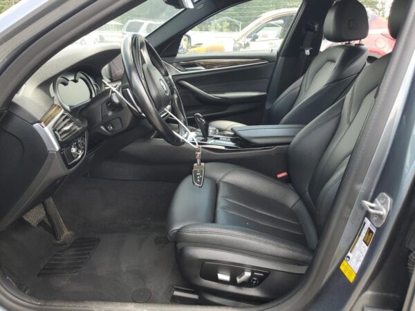 BMW 5 SERIES GRAY - WBAJA5C58KWW49595