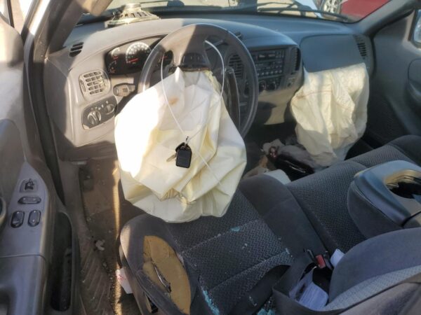 FORD F150 WHITE - 1FTRX18W22NA56755
