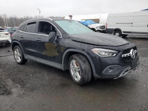 SUV - W1N4N4HB7MJ132410