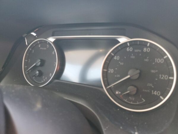 NISSAN ROGUE WHITE - 5N1BT3BA5RC677074