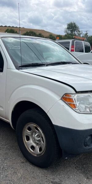 NISSAN FRONTIER WHITE - 1N6BD0CT8GN728873
