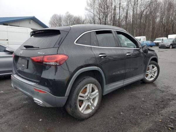 SUV - W1N4N4HB7MJ132410