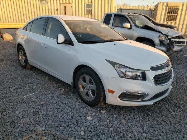 CHEVROLET CRUZE WHITE - 1G1PC5SB2F7238197