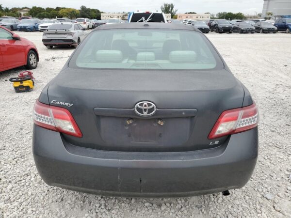 TOYOTA CAMRY GREEN - 4T1BF3EK0BU202024