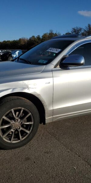AUDI Q5 SILVER - WA1LFAFP0BA043430