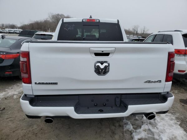 RAM 1500 WHITE - 1C6SRFJT8PN542218