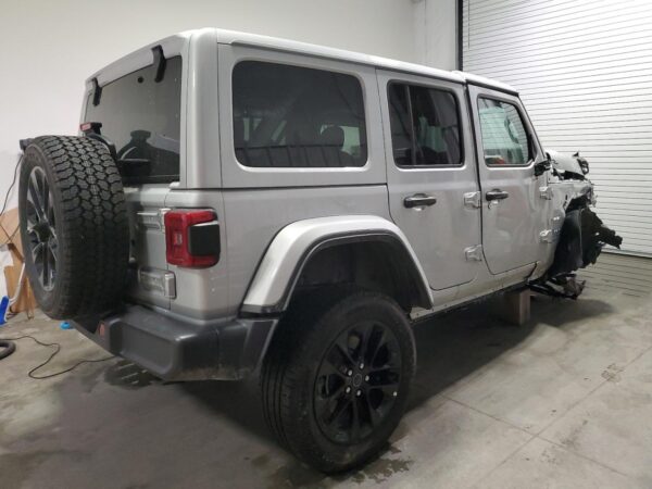 JEEP WRANGLER SILVER - 1C4RJXP66RW310235