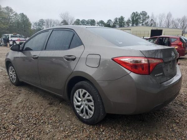 Toyota COROLLA 2018 - 2T1BURHE4JC098605