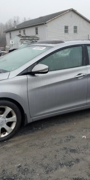 HYUNDAI ELANTRA SILVER - KMHDH4AEXDU564566