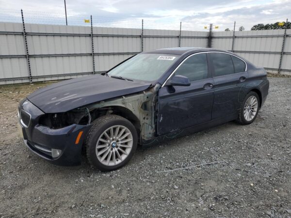 BMW 5 SERIES BLUE - WBAFU7C52BC873133