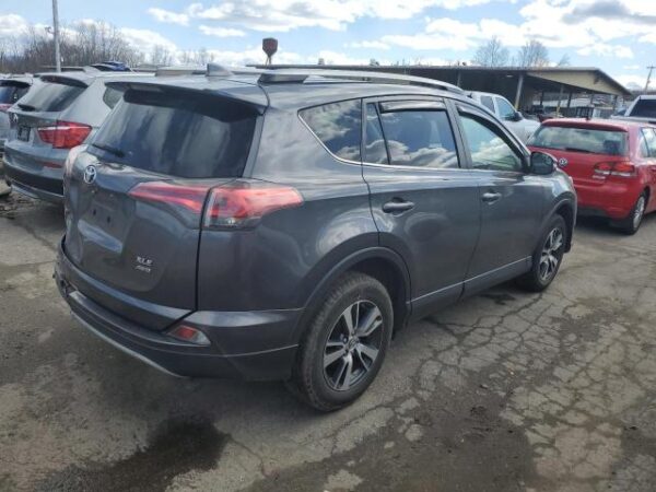 Toyota RAV4 2017 - JTMRFREV5HJ708796