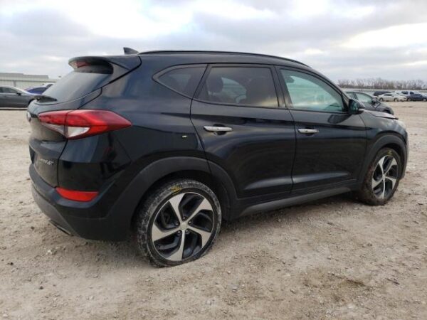 Hyundai Tucson 2016 - KM8J33A20GU222159