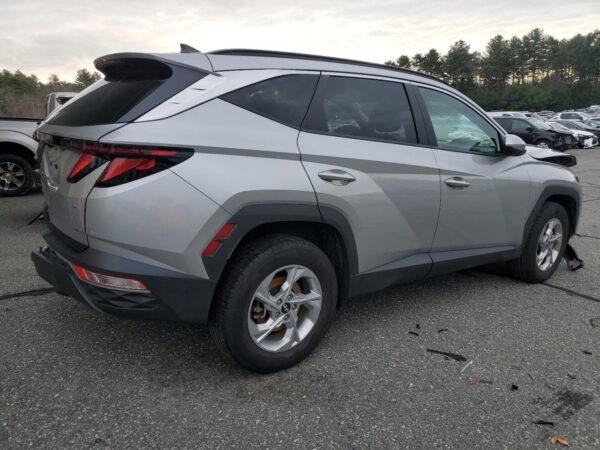 HYUNDAI TUCSON SILVER - 5NMJBCDE9RH340458
