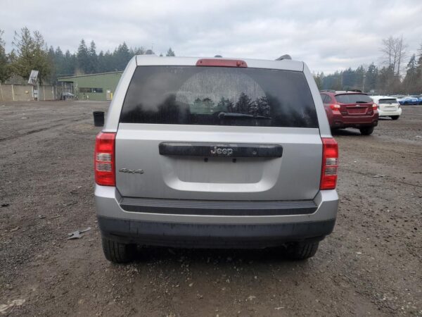JEEP PATRIOT GRAY - 1C4NJRBB7FD183470