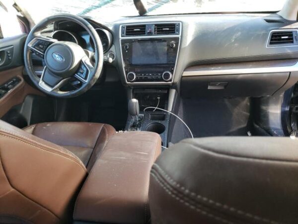 Subaru OUTBACK 2018 - 4S4BSETC5J3361791