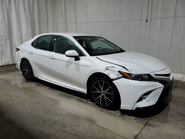 TOYOTA CAMRY WHITE - 4T1G11AK8MU454251