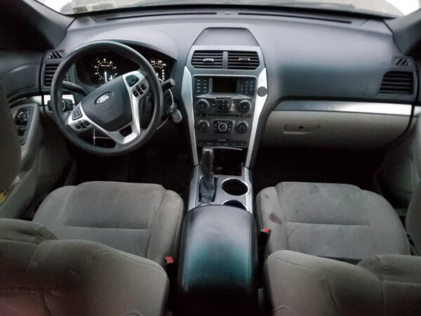 FORD EXPLORER WHITE - 1FMHK8B86BGA13436