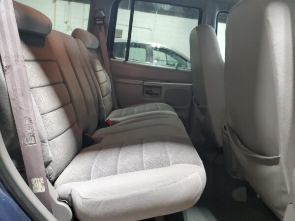 FORD EXPLORER BLUE - 1FMZU73E7YZC09573