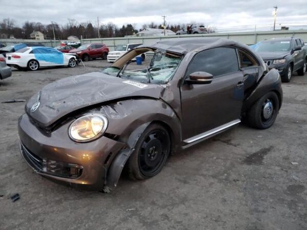 Volkswagen BEETLE 2016 - 3VWJ17ATXGM606137