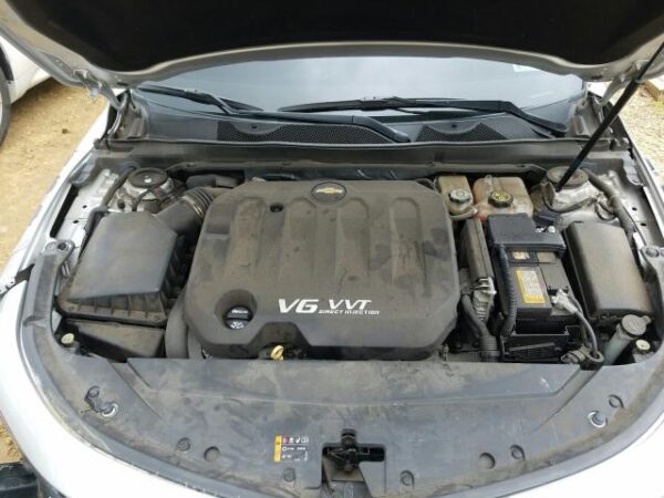 CHEVROLET IMPALA SILVER - 2G1105S3XH9100240