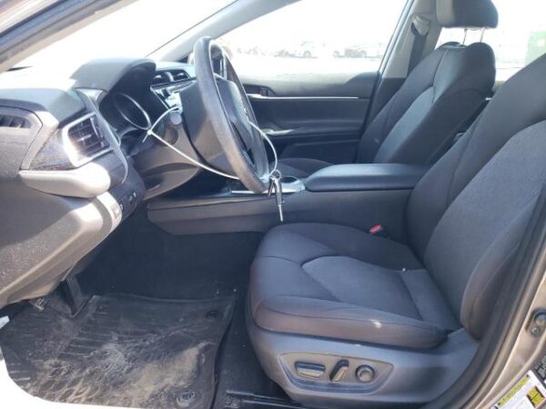 Toyota CAMRY 2018 - 4T1B11HK4JU598004