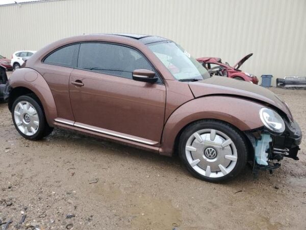 Volkswagen BEETLE 2016 - 3VWJ07AT2GM634100