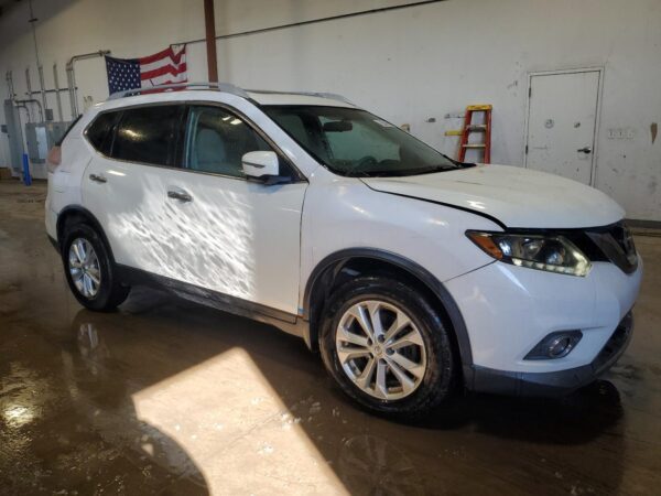 NISSAN ROGUE WHITE - 5N1AT2MV0FC760686