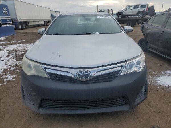 TOYOTA CAMRY SILVER - 4T4BF1FK7CR178220