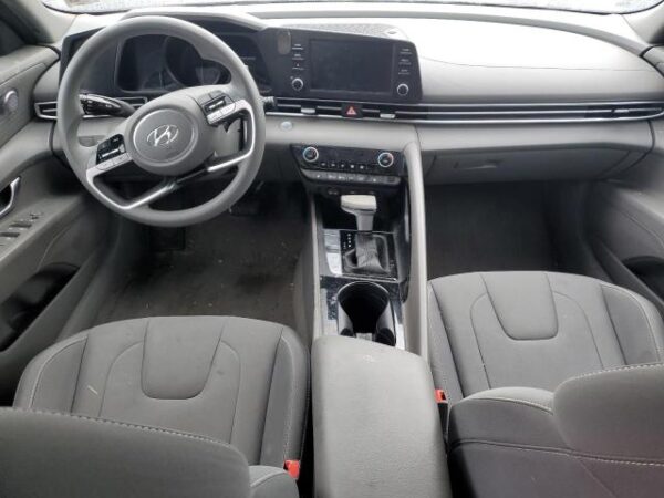 Hyundai Elantra 2022 - KMHLM4AJ0NU031972